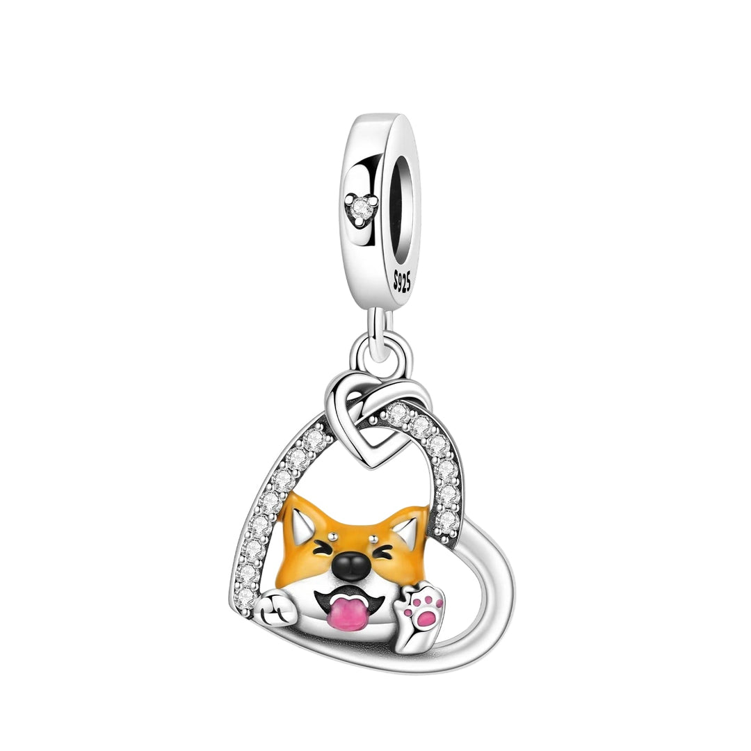 Přívěsek shiba inu – detail šperku Perla Čech