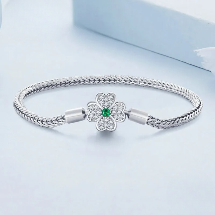 Náramek Clover Charm