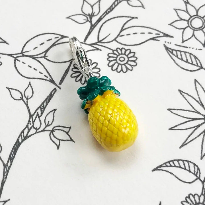 Přívěsek – Visací ananas – Perla Čech