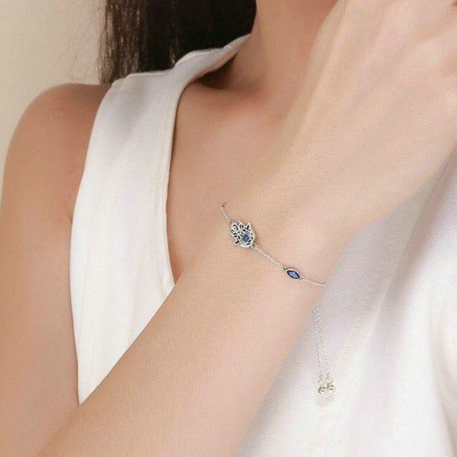 Hamsa v Amuletu Očesa Zla