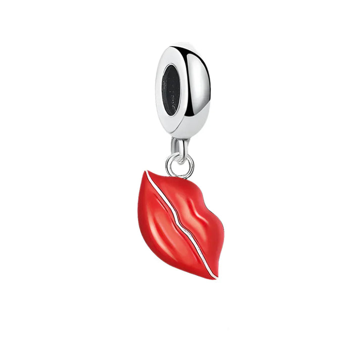 Čar Kissing Lips
