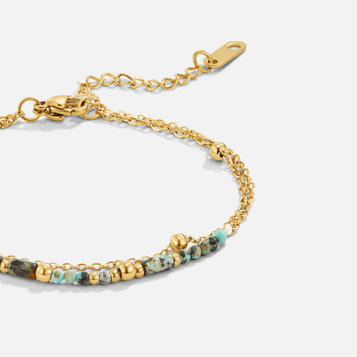 Náramek z plastových kamínků